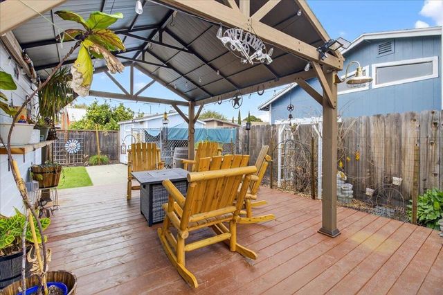 11 Manzano Circle, Salinas, CA 93905