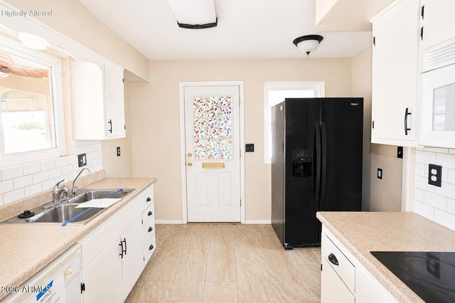 10819 W CANTERBURY Drive, Sun City, AZ 85351