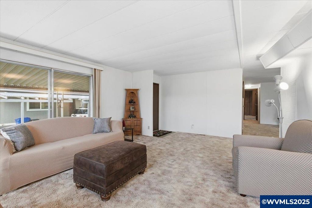 Image 10 of property listing at 4940 Sunnyside RD SE H5, Salem, OR 97302