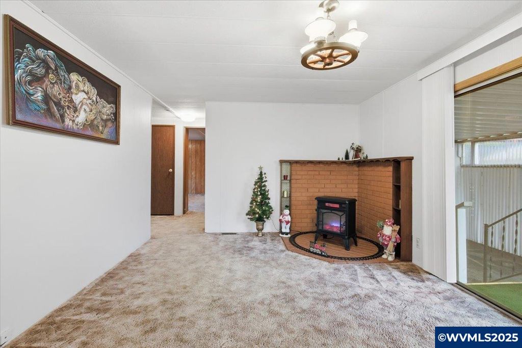 Image 16 of property listing at 4940 Sunnyside RD SE H5, Salem, OR 97302