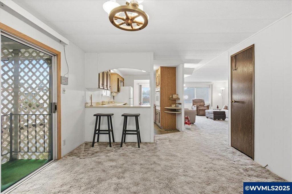 Image 18 of property listing at 4940 Sunnyside RD SE H5, Salem, OR 97302