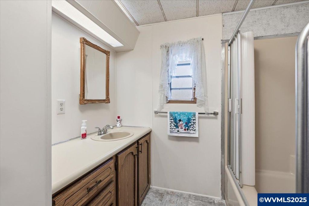 Image 21 of property listing at 4940 Sunnyside RD SE H5, Salem, OR 97302