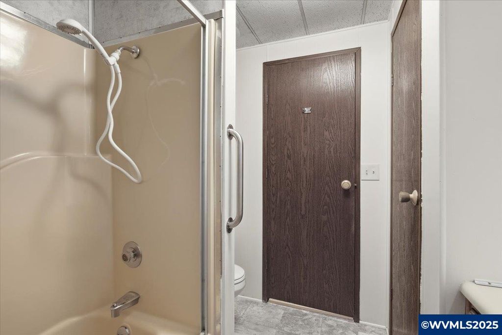 Image 22 of property listing at 4940 Sunnyside RD SE H5, Salem, OR 97302