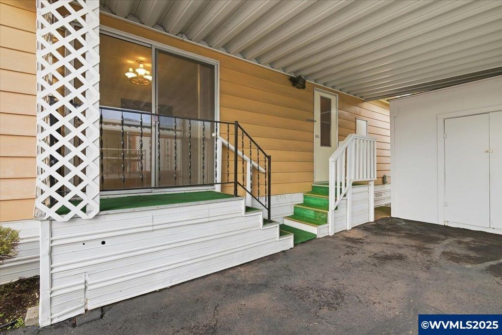 Image 24 of property listing at 4940 Sunnyside RD SE H5, Salem, OR 97302