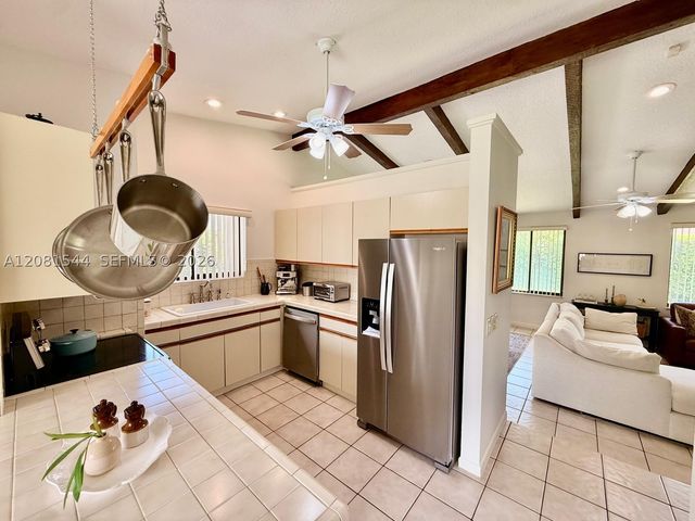 9334 SW 171st Ter 0, Palmetto Bay, FL 33157