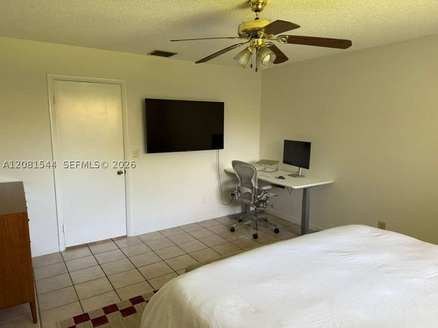 9334 SW 171st Ter 0, Palmetto Bay, FL 33157