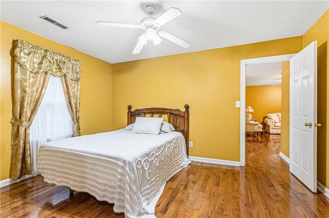 1125 John J Eagan Drive, Birmingham, AL 35204