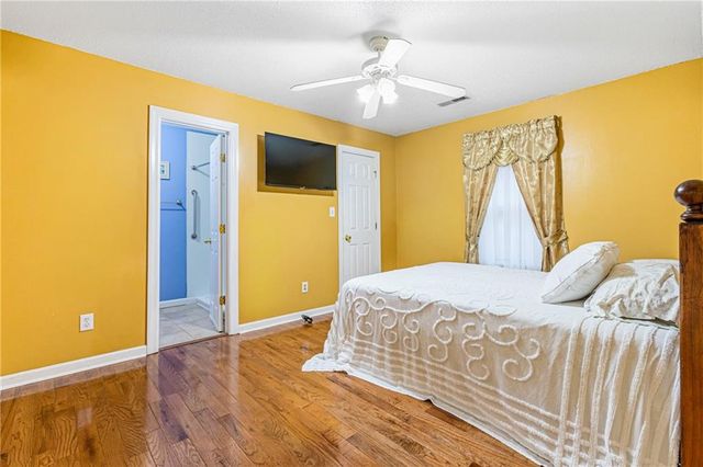 1125 John J Eagan Drive, Birmingham, AL 35204