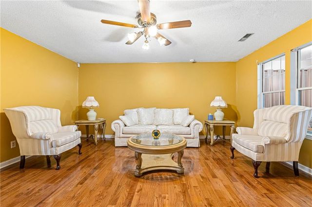 1125 John J Eagan Drive, Birmingham, AL 35204