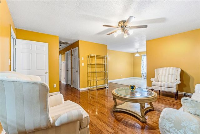 1125 John J Eagan Drive, Birmingham, AL 35204