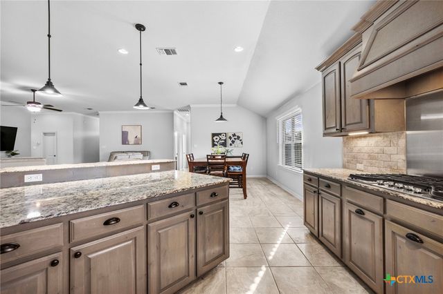 850 Ridgeoak Drive, Belton, TX 76513