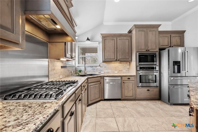 850 Ridgeoak Drive, Belton, TX 76513