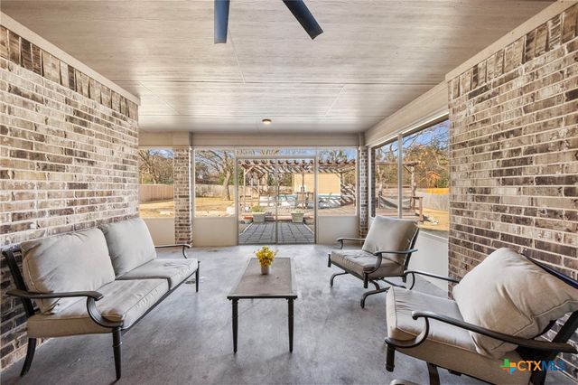 850 Ridgeoak Drive, Belton, TX 76513