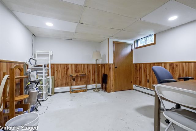 30 Horse Corner Road, Chichester, NH 03258