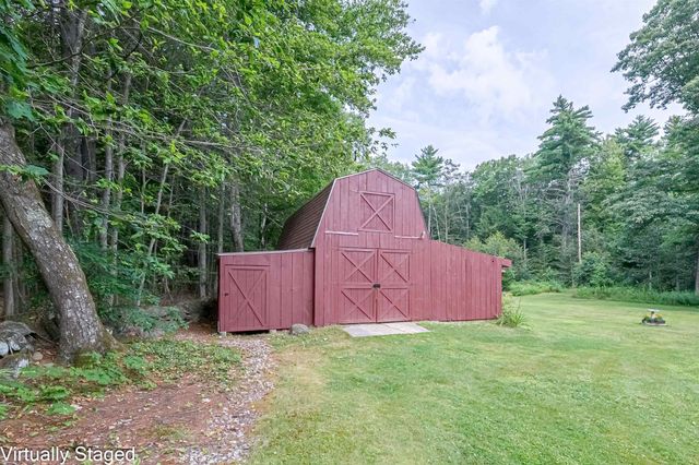 30 Horse Corner Road, Chichester, NH 03258
