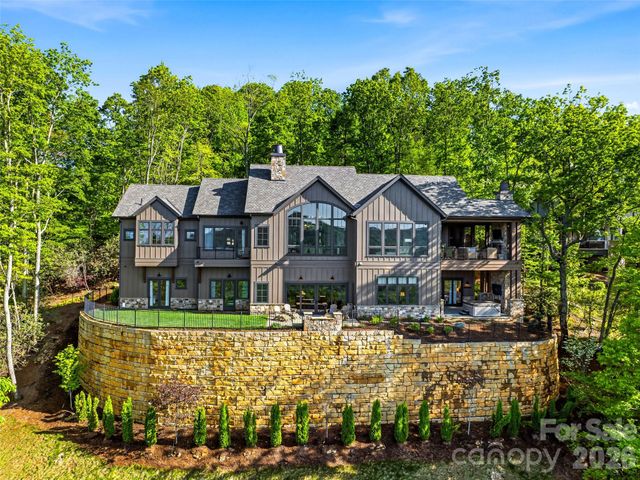 32 Featherstone Trail, Arden, NC 28704