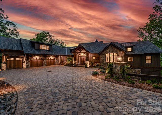 32 Featherstone Trail, Arden, NC 28704