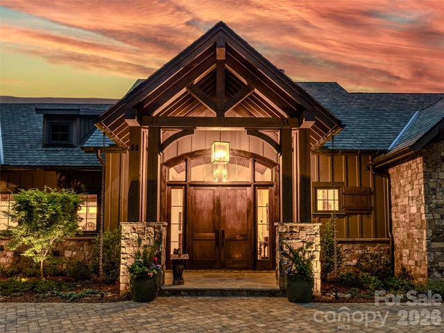 32 Featherstone Trail, Arden, NC 28704