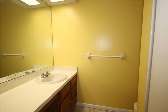 2084 SUNSET GROVE LANE, Clearwater, FL 33765