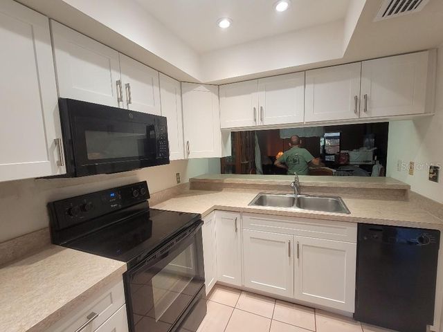 2084 SUNSET GROVE LANE, Clearwater, FL 33765