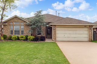 612 Eastview Drive, Yukon, OK 73099