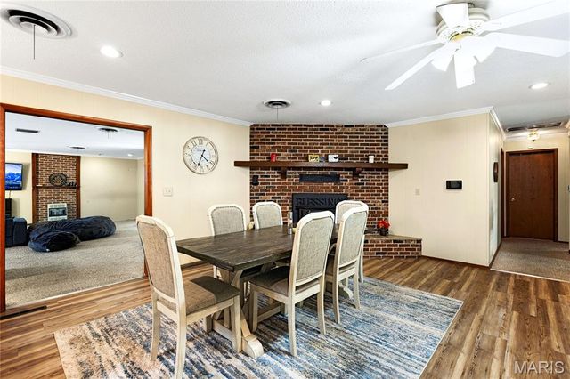 1923 Donna Circle, Lebanon, MO 65536