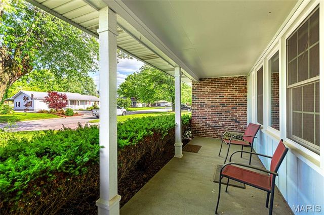 1923 Donna Circle, Lebanon, MO 65536