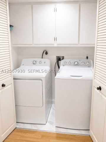 9735 NW 52nd St 305, Doral, FL 33178