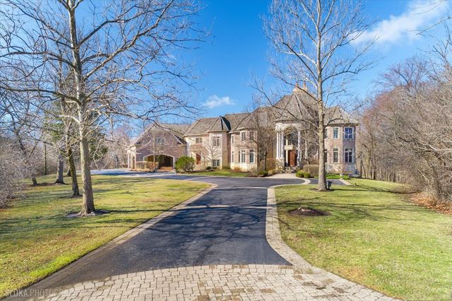 414 Dana Lane, Barrington Hills, IL 60010