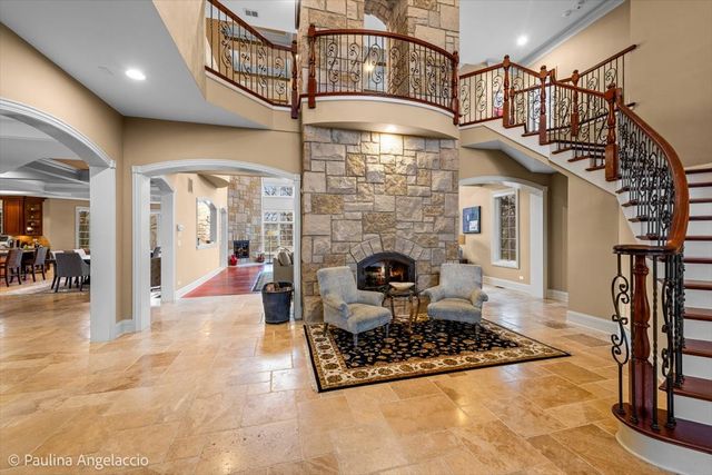 414 Dana Lane, Barrington Hills, IL 60010