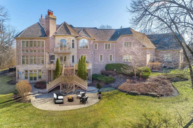 414 Dana Lane, Barrington Hills, IL 60010