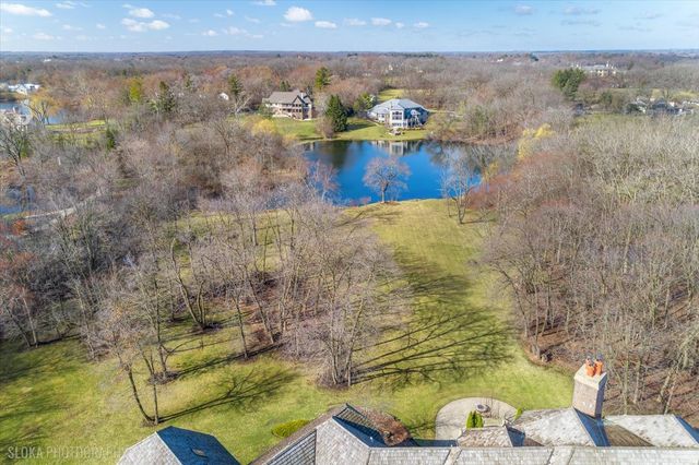 414 Dana Lane, Barrington Hills, IL 60010