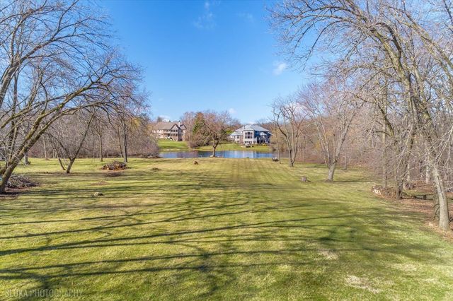 414 Dana Lane, Barrington Hills, IL 60010