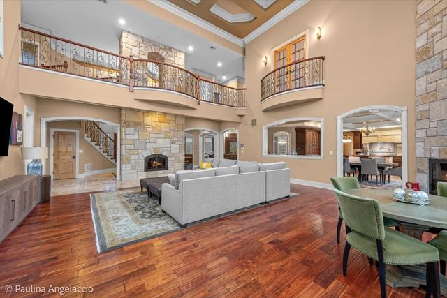 414 Dana Lane, Barrington Hills, IL 60010