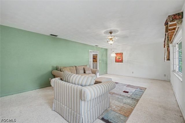 1564 Ixora DR, North Fort Myers, FL 33917