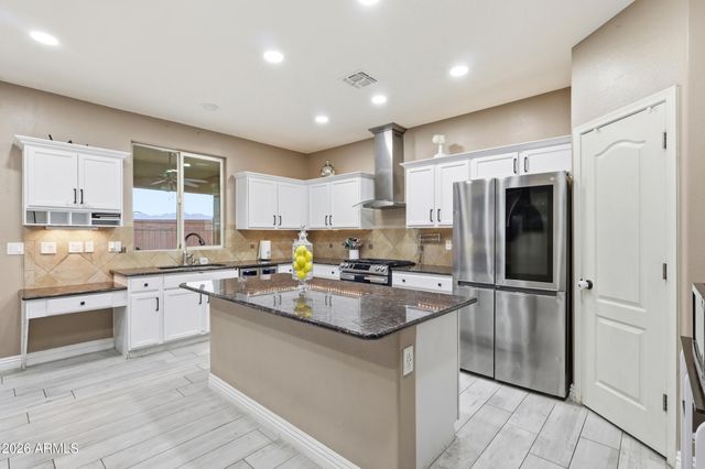 6909 W MELODY Drive, Laveen, AZ 85339