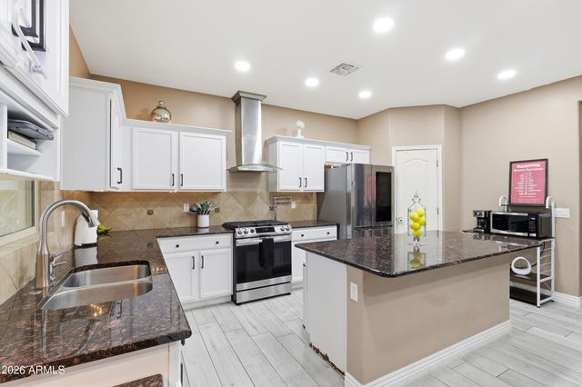 6909 W MELODY Drive, Laveen, AZ 85339