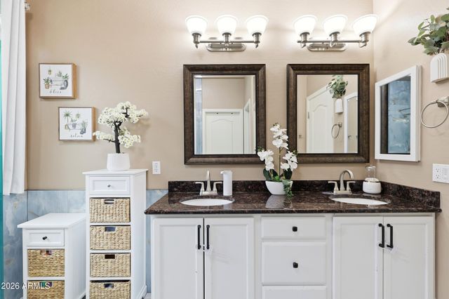 6909 W MELODY Drive, Laveen, AZ 85339