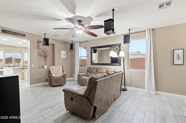 6909 W MELODY Drive, Laveen, AZ 85339