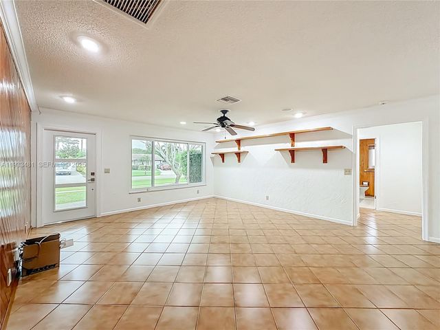 4210 Kent Ave, Lake Worth, FL 33461