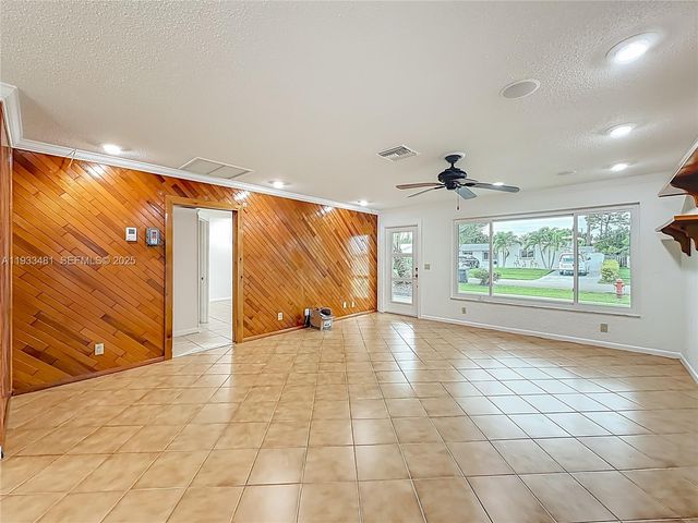 4210 Kent Ave, Lake Worth, FL 33461