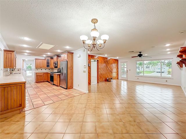 4210 Kent Ave, Lake Worth, FL 33461