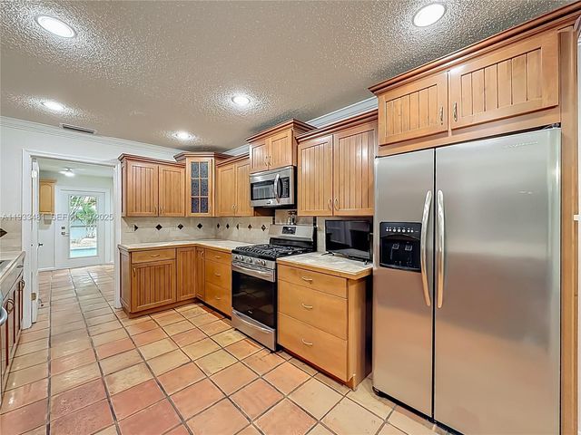 4210 Kent Ave, Lake Worth, FL 33461