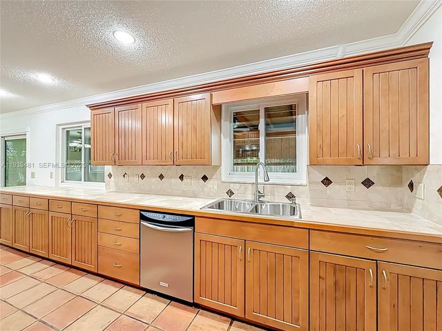 4210 Kent Ave, Lake Worth, FL 33461