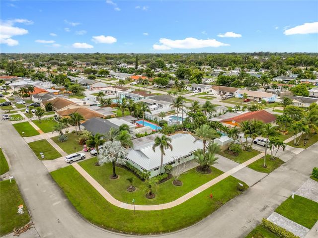 4210 Kent Ave, Lake Worth, FL 33461