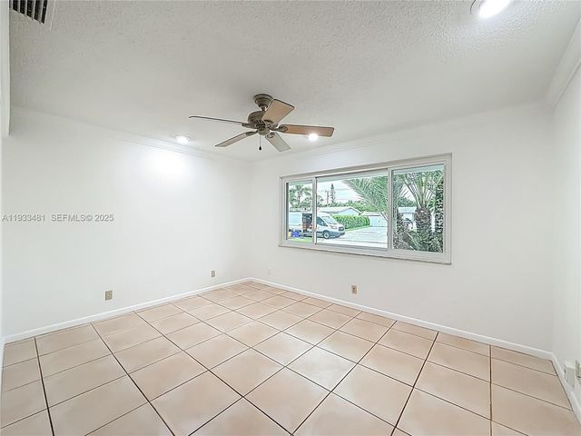 4210 Kent Ave, Lake Worth, FL 33461