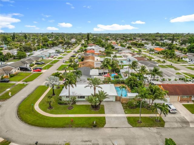4210 Kent Ave, Lake Worth, FL 33461