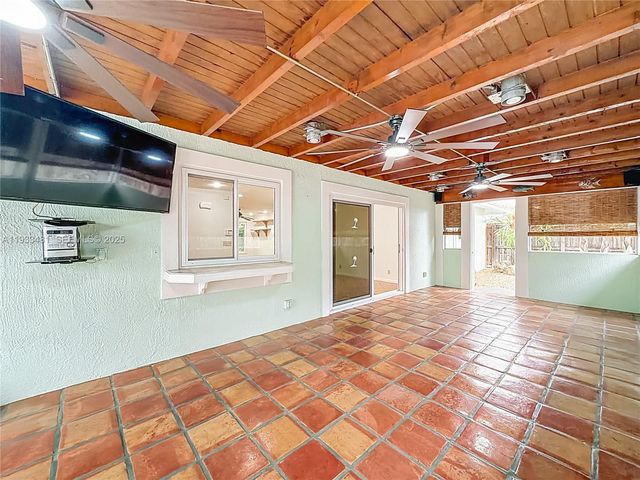 4210 Kent Ave, Lake Worth, FL 33461