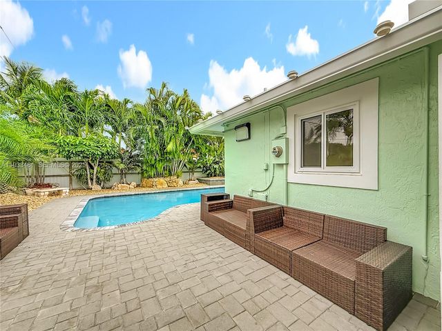 4210 Kent Ave, Lake Worth, FL 33461