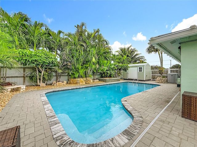 4210 Kent Ave, Lake Worth, FL 33461